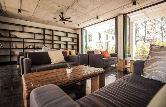 The Title Beach Front - Photo 5