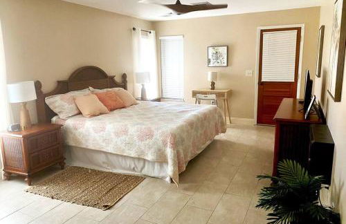 Heated Saltwater Pool Home Minutes to Beach - Foto 19