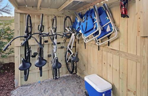 Hot Tub, Putting Green + Bikes! - Photo 35