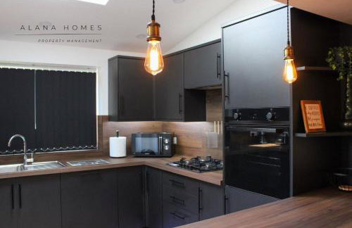 Your 3BR - Home away from Home - Foto 25