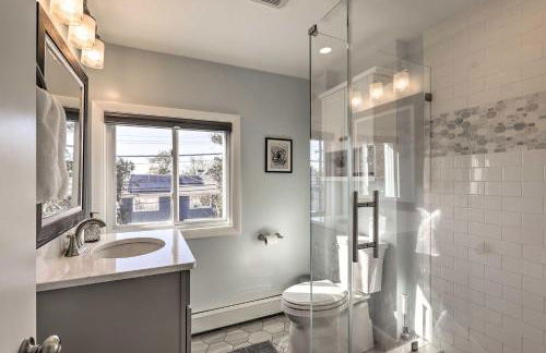 Pet-Friendly Revere Getaway, Steps from the T! - Foto 15