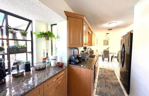 Poolside Oasis-heated pool -7 min to Manasota Beach - Foto 21