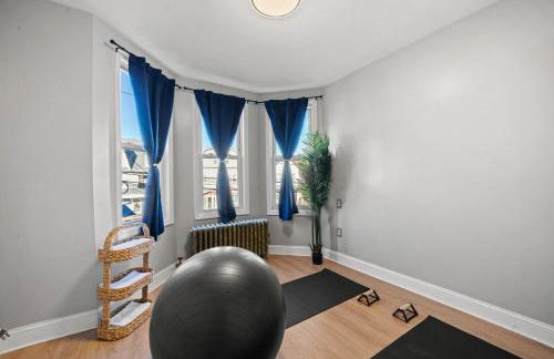 Spacious Luxe Stay Sleeps 16 20 Min to NYC - Foto 52