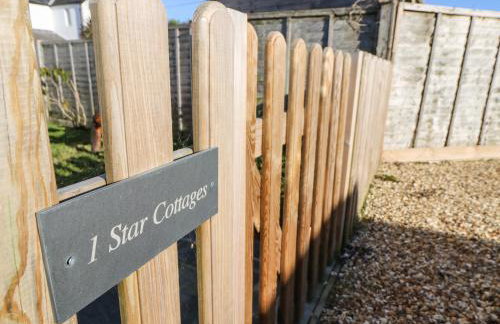 1 Star Cottages - Photo 36