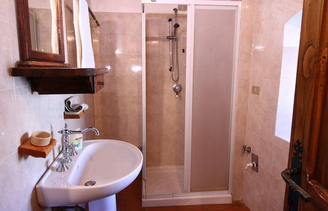 Umbria's Poolside Charm - Foto 26