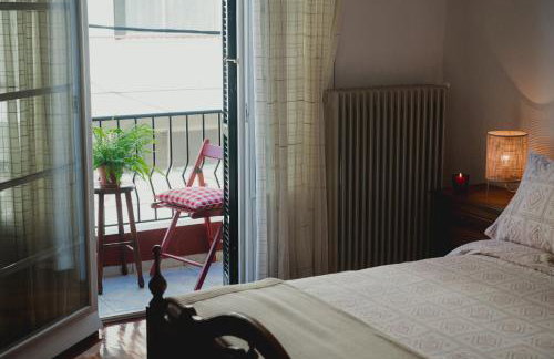 The House Around The Corner - Photo 3