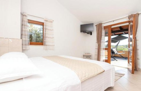 Pet Friendly Home In Cara - Photo 44