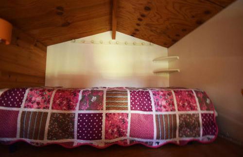 Petit chalet au Lac de Goulens avec piscine commune - 2 adultes et 1 enfant - Foto 18