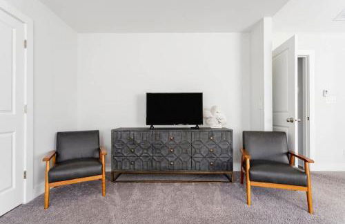 Pleasant Place Villa -Newly Built with Pool Close to downtown&beach - Photo 35