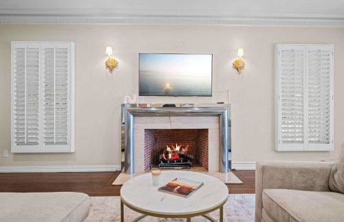 Spacious 5BR LA Villa with Pool Spa & Game Room - Foto 12