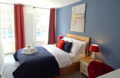 Elegant Windsor Flat - Short Walk to Windsor Castle, River Thames & Train Station - Foto 10