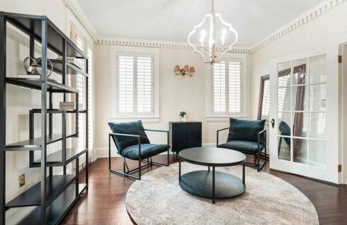 The Montgomery Manor - 5 Bedroom 4 Bath with Pool and Garage - Foto 48