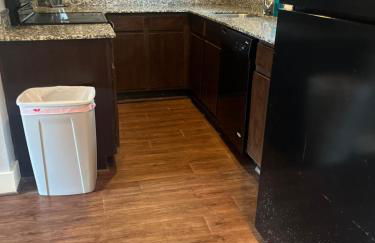 Chic & Cozy 1-bedroom Apartment with Free Parking - Foto 6