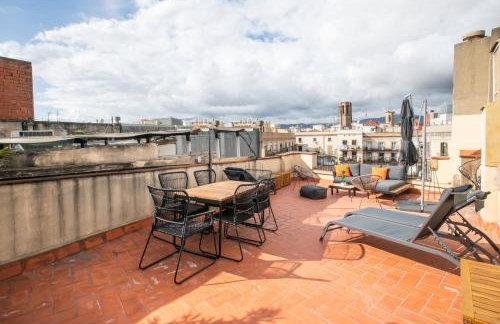 31ARA1092- Newly Refurbished 2BR Flat in the Gothi - Photo 2