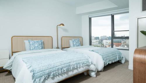 Central Serene Penthouse w King bed GYM Parking - Foto 3