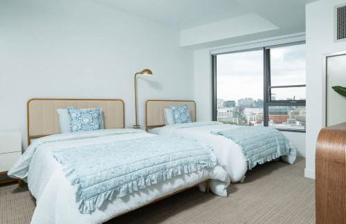 Central Serene Penthouse w King bed GYM Parking - Foto 3