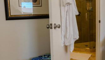 2 Bdr 2 bath luxury home steps away from Mission Beach 5 min from Belmont - Foto 4, Shower