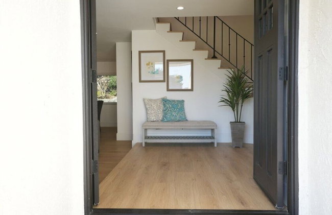 Coming Mid-April 2023! Beautifully upgraded two-story home with backyard oasis - Foto 59