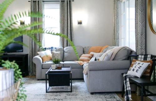 Walk to Highland Square, Sleeps 8 - Foto 11