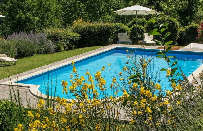Spacious Holiday Home With Swimming Pool - Foto 28