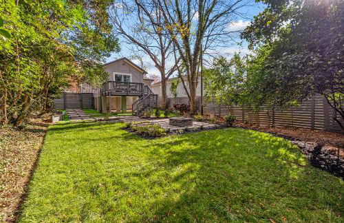 Charlotte Retreat: Luxury 4BR Heaven - Foto 97