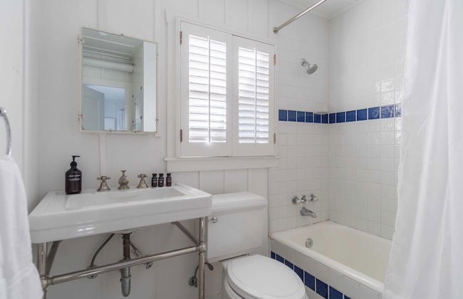 Topaz By Avantstay Adorable Cottage Walking Distance to Beach w/ Large Patio - Foto 27