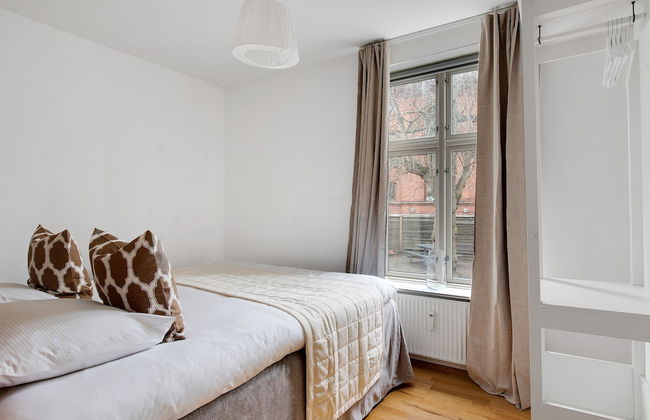 Sanders Constantin - Chic 2-bdr Apt With Balcony - Foto 4