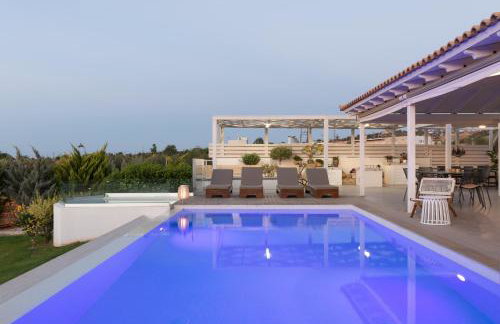 Alba Bianca Villa, Family Retreat with Heated Pool By ThinkVilla - Foto 17