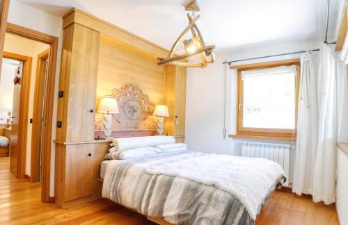 Dolomites Mountain Residence - Cozy Alpine Chalets with Private Parking - Foto 4