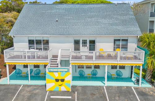 Sunshine House #2-Selfie-Friendly - Steps to Beach - Foto 42