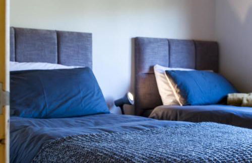 Fern Lodge - 2 Bedroom Log Cabin - Saint Florence - Tenby - Photo 20