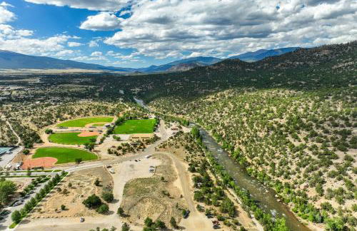 Whitewater Villa - 5BR Luxury Retreat with Hot Tub - Foto 72