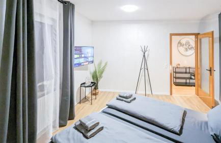 ALFA 4 Zimmer Apartment 8 Personen TV WIFI WM I 4BR 7Beds I 8 people I Kitchen l Bathroom - Foto 19