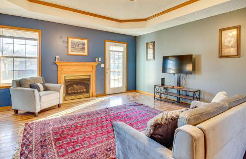 Cozy Retreat with Backyard in Mountain Home! - Foto 1