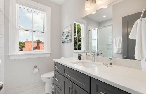 The Santee Suite at 122 Spring - Foto 16