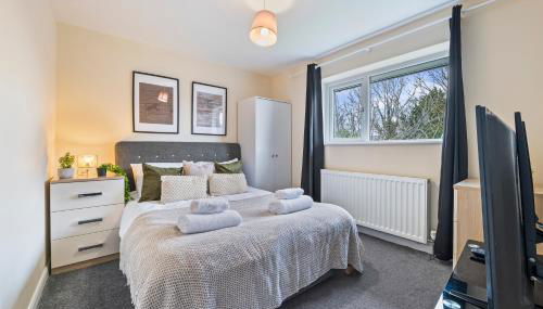 Spacious 3-Bed Home with Driveway Parking - Gloucester - Foto 2