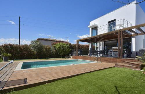 Contemporary Villa with Pool & Jacuzzi - Foto 19