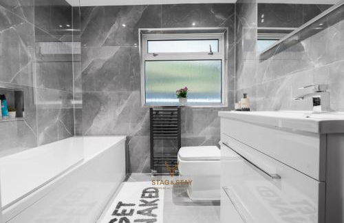 Stag & Stay- Waterlillie - Contractor friendly, Fast WiFi - Foto 8