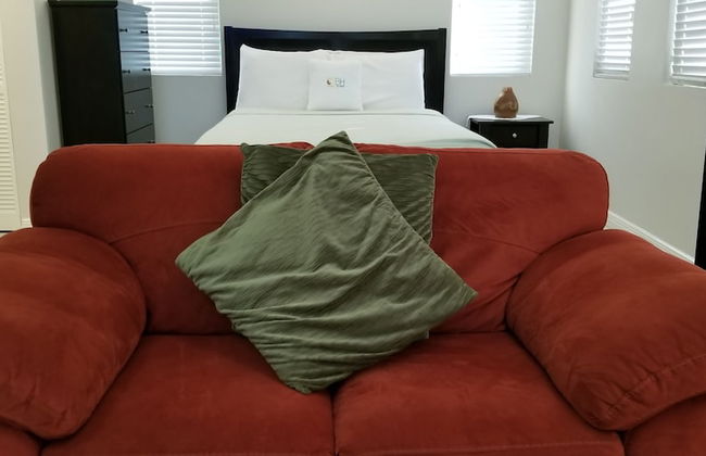 New Kingston Guest Apartment at Eight - Foto 3