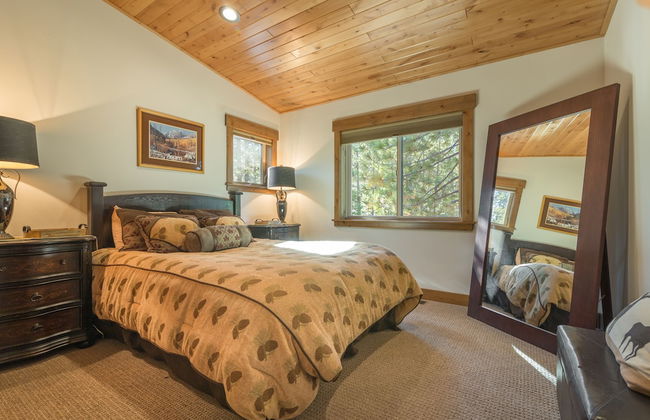Sawtooth by Avantstay Spacious Pine Tree Cabin w/ Hot Tub - Foto 6