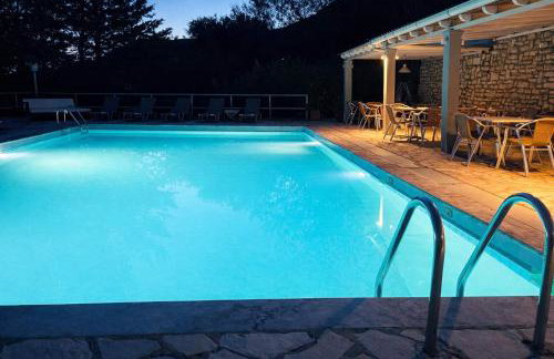 Hotel Barbati - Seaside Getaways with Pool - Foto 35