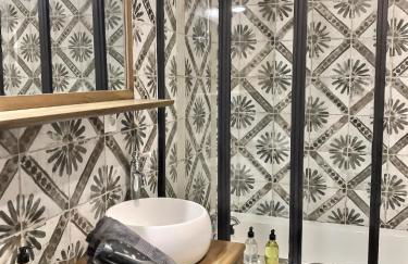 Myzenplace - Duplex 100m2 - Fibre - Cosy et atypique - Centre piéton - Foto 16