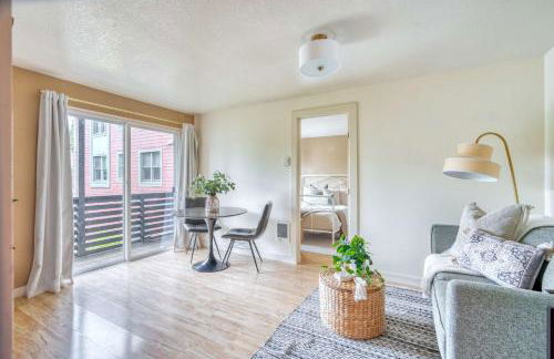 Stay Portland - Adorable Bright 1 Bed Near OHSU - Photo 10