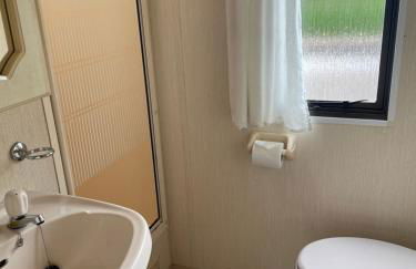 Caravan at Charleston House - Photo 11