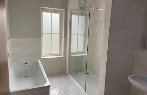 Beautiful town house in the heart of Knutsford - Photo 29