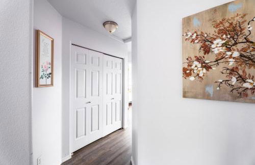 Modern Three Bedrooms Entire House Nike - Foto 6