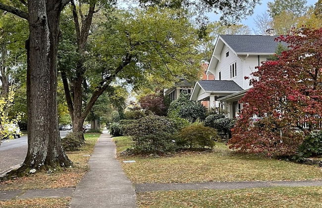 Walk to Duke Campus 1 Bedroom in Trinity Park - Foto 4