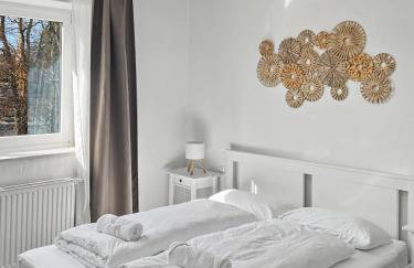 MEGHA Living - 2 Zimmer Appartments mit Küche - Zentral - Foto 45