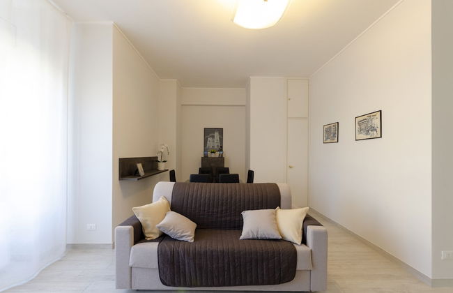 JOIVY Lovely Apt On The Historical Street Via Cantore - Foto 16