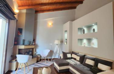 LoGGOS VILLA - Photo 3